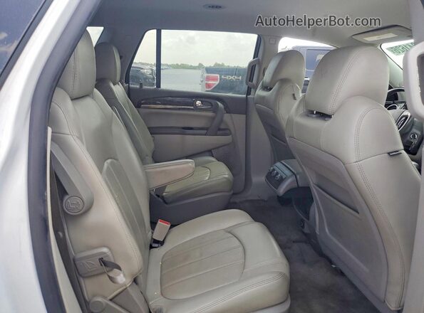 5GAKRBKD8HJ354298 2017 BUICK ENCLAVE White უკანა სალონის ხედი
