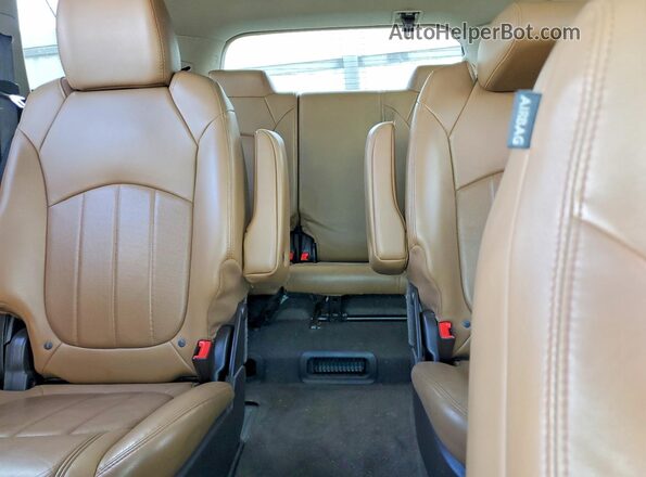 5GAKRBKDXHJ177382 2017 BUICK ENCLAVE White Հետևի նստատեղերի տեսք
