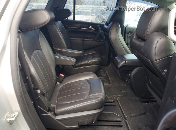 5GAKVBKD3GJ262820 2016 BUICK ENCLAVE Silver Vista interior trasera