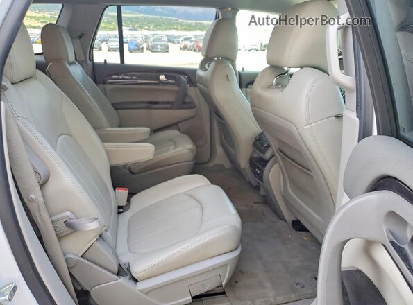 5GAKVCKD4GJ308094 2016 BUICK ENCLAVE White Widok tylnych siedzeń
