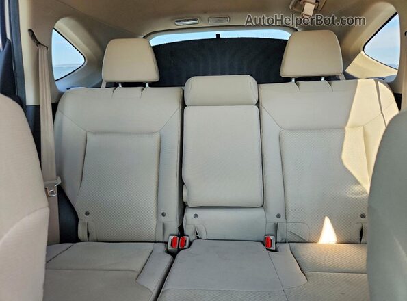 5J6RM3H54GL015634 2016 HONDA CR-V White Vista de los asientos traseros