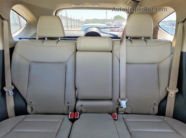 5J6RM3H97GL003173 2016 HONDA CR-V White Vista de los asientos traseros