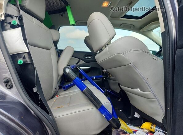 5J6RM3H9XGL001904 2016 HONDA CR-V Gray Rear interior view