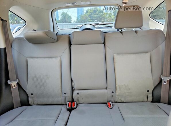 5J6RM4H30GL130607 2016 HONDA CR-V Gray Vista de los asientos traseros