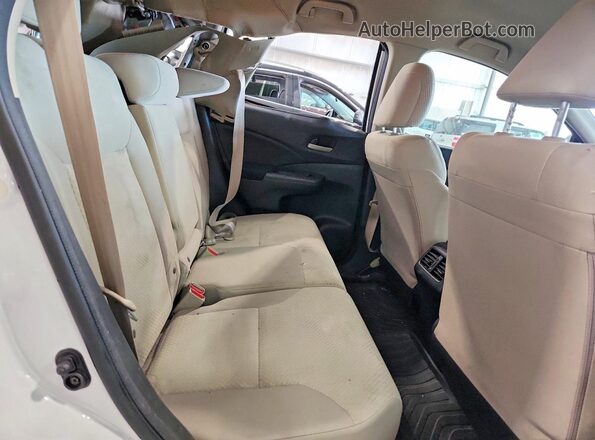 5J6RM4H34GL135857 2016 HONDA CR-V White Rear seats view