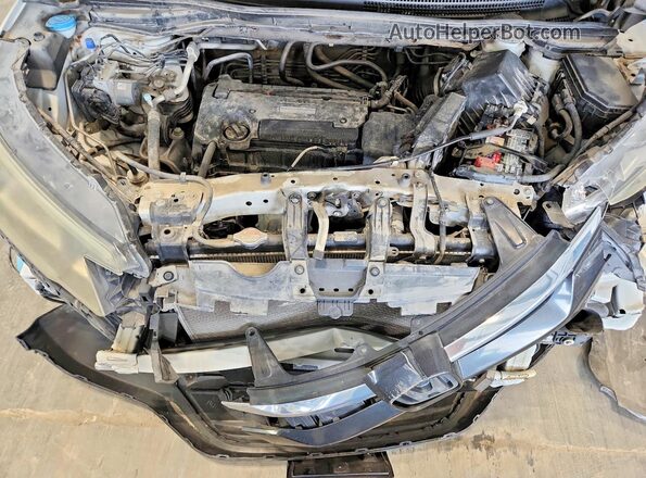 5J6RM4H34GL135857 2016 HONDA CR-V White Rear interior view