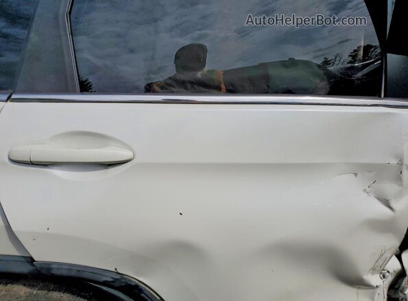 5J6RM4H5XGL109815 2016 HONDA CR-V White Vista interior trasera