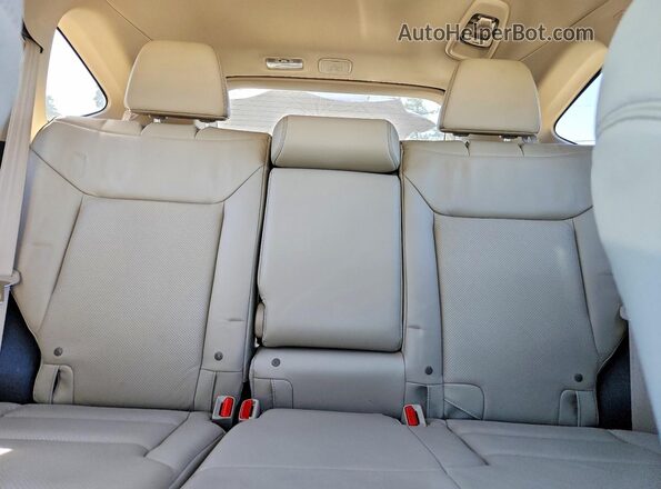 5J6RM4H90GL118767 2016 HONDA CR-V White Widok tylnych siedzeń