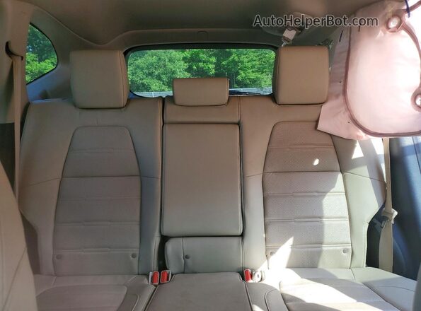 5J6RW1H89JL006573 2018 HONDA CR-V Beige Rear seats view