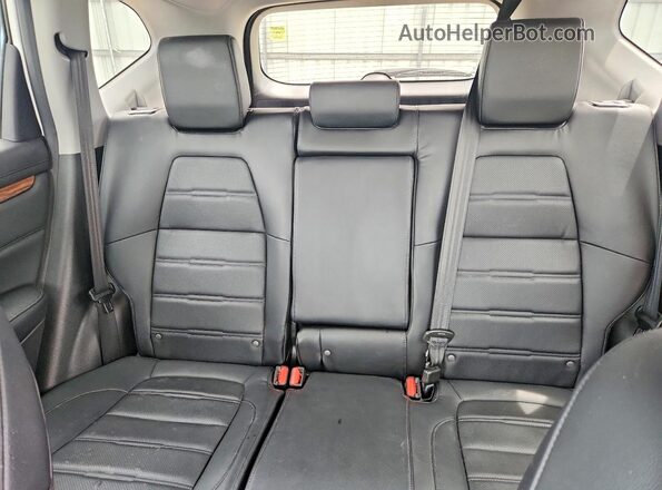 5J6RW2H9XJL000554 2018 HONDA CR-V Белый Вид задних сидений