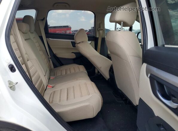 5J6RW5H30JL000348 2018 HONDA CR-V White Rear seats view