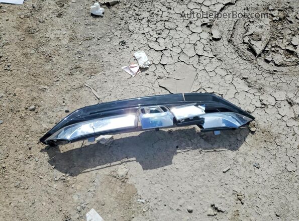 5J6RW5H30JL000348 2018 HONDA CR-V White Engine compartment view