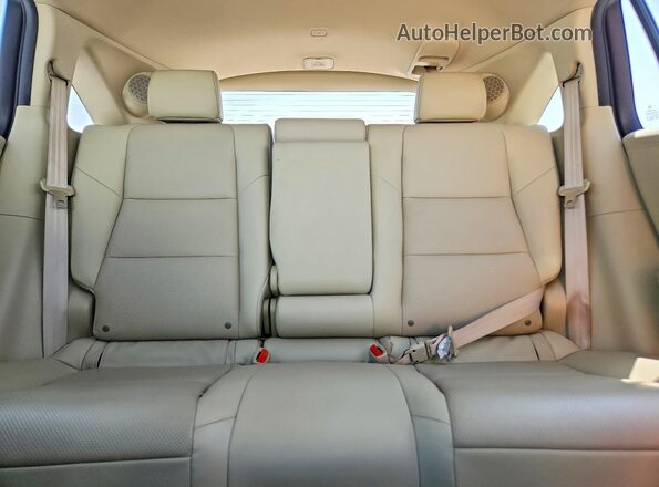 5J8TB3H50GL019487 2016 ACURA RDX White Հետևի նստատեղերի տեսք