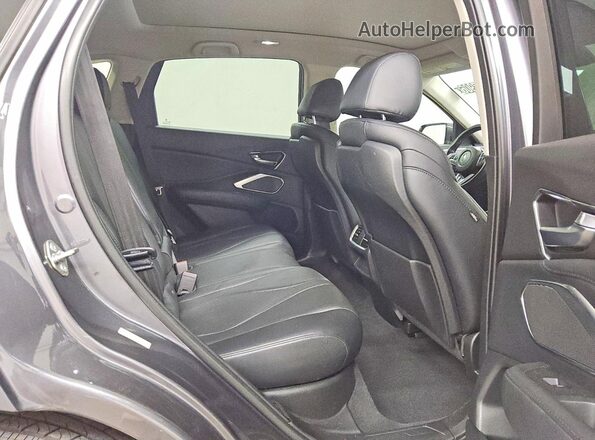 5J8TC1H36LL021142 2020 ACURA RDX Silver Widok wnętrza z tyłu