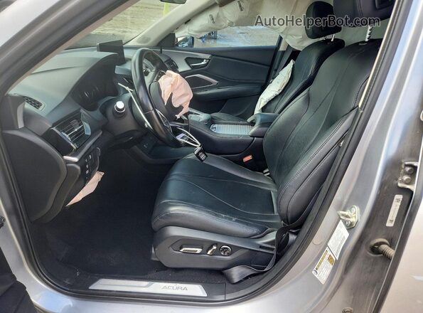 5J8TC1H39LL021457 2020 ACURA RDX Серебряный Вид салона спереди