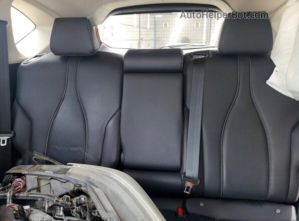 5J8TC1H53KL005027 2019 ACURA RDX White Widok tylnych siedzeń