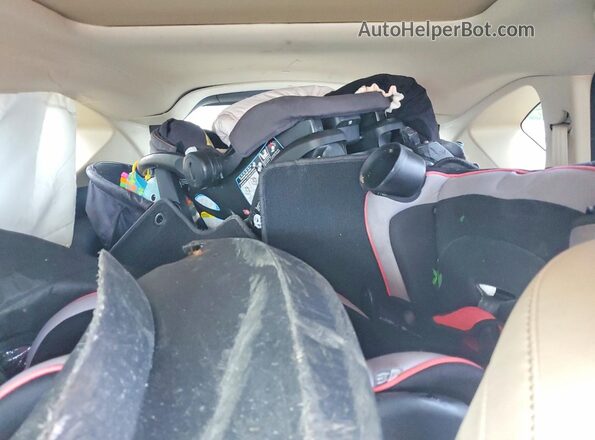 5J8TC2H3XKL035193 2019 ACURA RDX White Vista de los asientos traseros