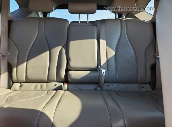 5J8TC2H56KL028033 2019 ACURA RDX Blue Вид задніх сидінь