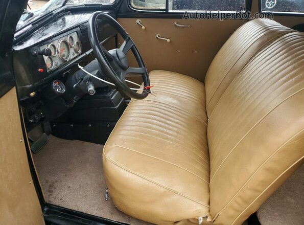 5JA0531580 1939 CHEVROLET UK Черный Вид салона спереди