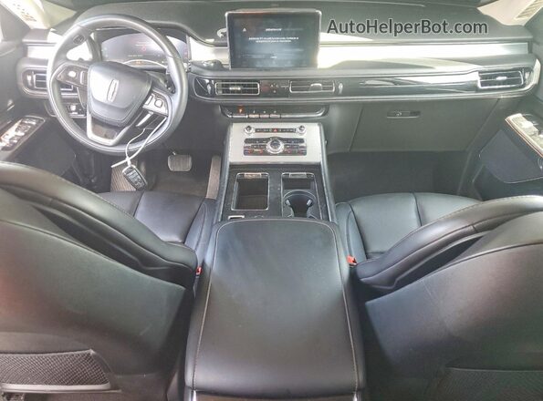 5LM5J6WC0RGL01601 2024 LINCOLN AVIATOR Black Առջևի վահանակի տեսք