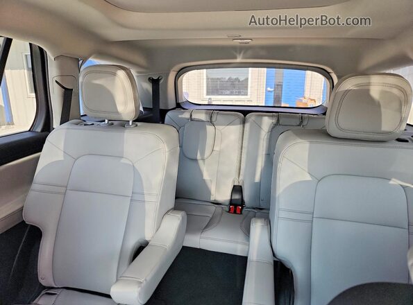 5LM5J6WC2SGL15957 2025 LINCOLN AVIATOR Black უკანა სავარძლების ხედი