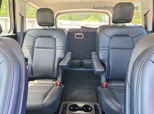 5LM5J6XC4SGL16834 2025 LINCOLN AVIATOR Черный Вид задних сидений