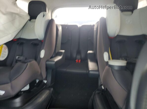 5LM5J6XC5TGL10817 2026 LINCOLN AVIATOR White Vista de los asientos traseros