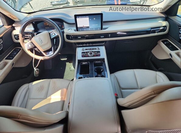 5LM5J6XC6RGL00855 2024 LINCOLN AVIATOR Black Dashboard view