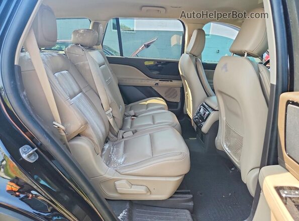 5LM5J6XC6RGL00855 2024 LINCOLN AVIATOR Black Rear interior view