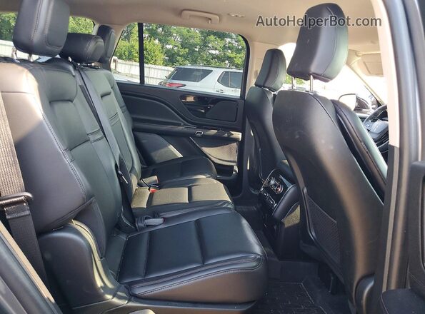 5LM5J6XC6RGL07062 2024 LINCOLN AVIATOR Silver Rear interior view