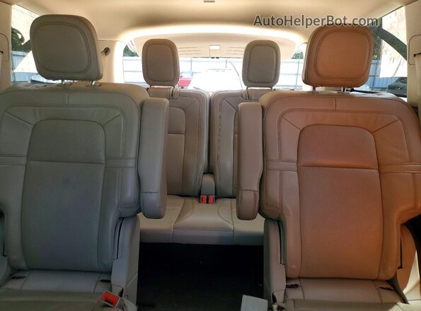 5LM5J7WC3LGL18003 2020 LINCOLN AVIATOR Синий Вид задних сидений