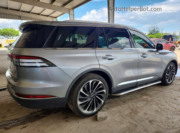 5LM5J7WCXLGL23845 2020 LINCOLN AVIATOR Silver Trasero derecho