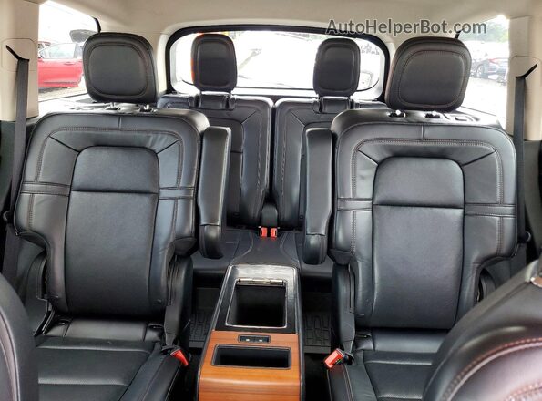5LM5J7XC1LGL01666 2020 LINCOLN AVIATOR White Вид задніх сидінь