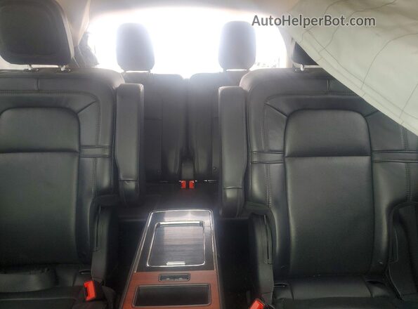 5LM5J7XC2MGL10409 2021 LINCOLN AVIATOR Red Вид задніх сидінь