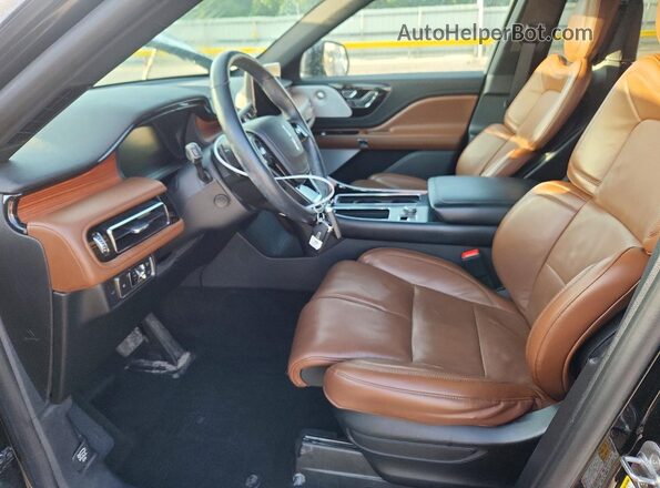 5LM5J7XC3LGL17383 2020 LINCOLN AVIATOR Black Front interior view