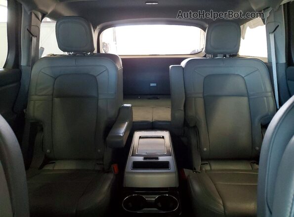 5LM5J7XC4LGL05484 2020 LINCOLN AVIATOR White Հետևի նստատեղերի տեսք