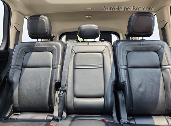 5LM5J7XC5LGL04571 2020 LINCOLN AVIATOR Silver Vista de los asientos traseros