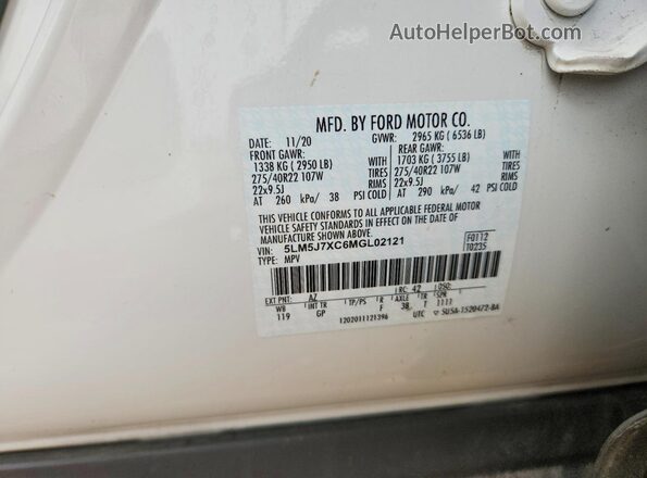 5LM5J7XC6MGL02121 2021 LINCOLN AVIATOR White 360 interior view