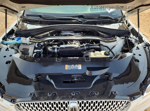5LM5J7XC6MGL02121 2021 LINCOLN AVIATOR White Engine compartment view