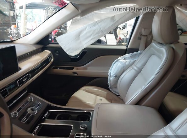 5LM5J7XC8MGL03447 2021 LINCOLN AVIATOR Silver წინა სალონის ხედი
