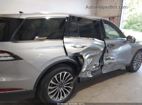 5LM5J7XC8MGL03447 2021 LINCOLN AVIATOR Silver წინა ხედი
