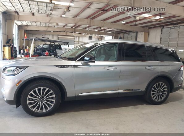 5LM5J7XC8MGL03447 2021 LINCOLN AVIATOR Silver სალონის 360-გრადუსიანი ხედი