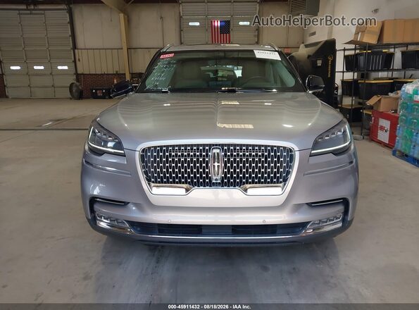 5LM5J7XC8MGL03447 2021 LINCOLN AVIATOR Silver ხელსაწყოთა პანელის ხედი