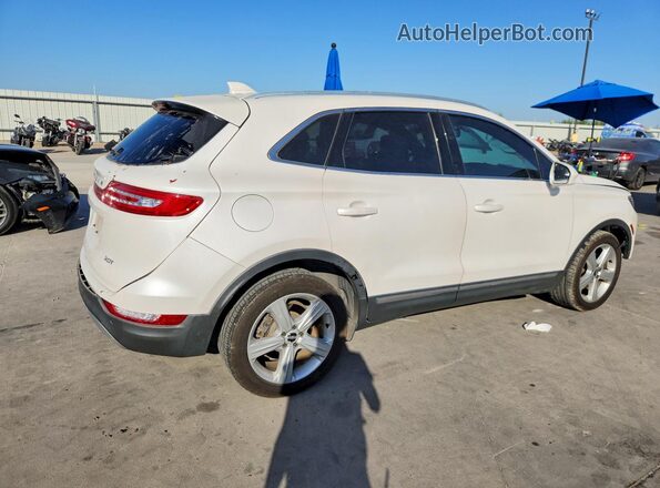 5LMCJ1C97HUL46795 2017 LINCOLN MKC Белый Задняя правая четверть