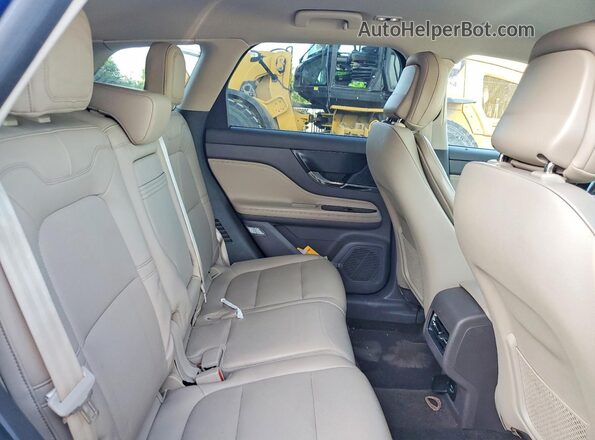 5LMCJ1C98LUL21557 2020 LINCOLN CORSAIR Blue Rear seats view
