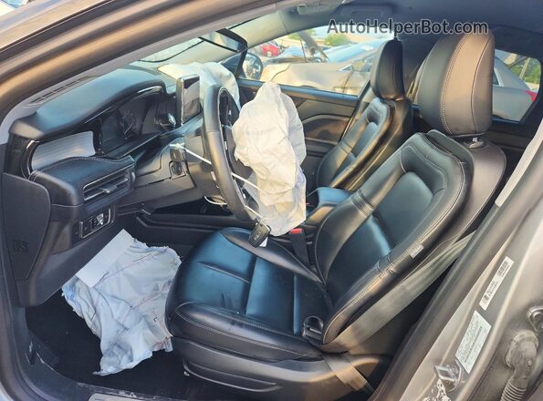 5LMCJ1C98MUL26355 2021 LINCOLN CORSAIR Silver Front interior view