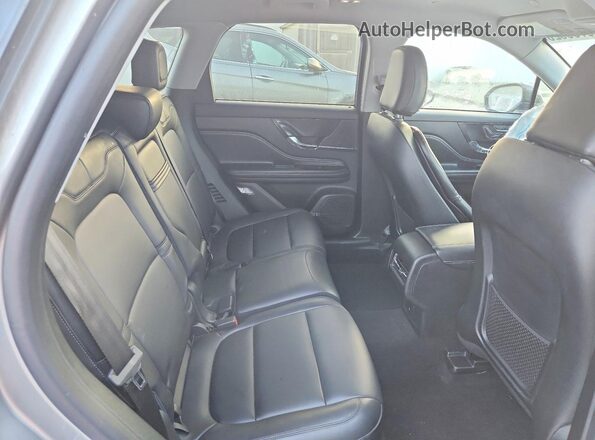 5LMCJ1C98MUL26355 2021 LINCOLN CORSAIR Silver Rear interior view