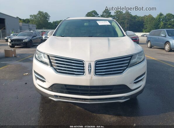 5LMCJ1C99JUL18700 2018 LINCOLN MKC White Instrument cluster view
