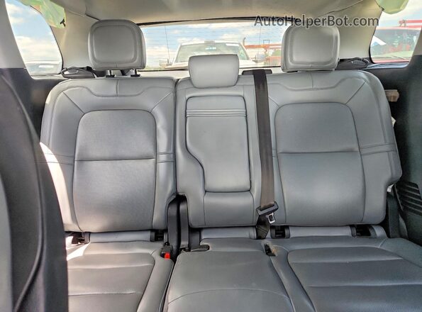 5LMCJ1C99LUL05481 2020 LINCOLN CORSAIR Silver უკანა სავარძლების ხედი