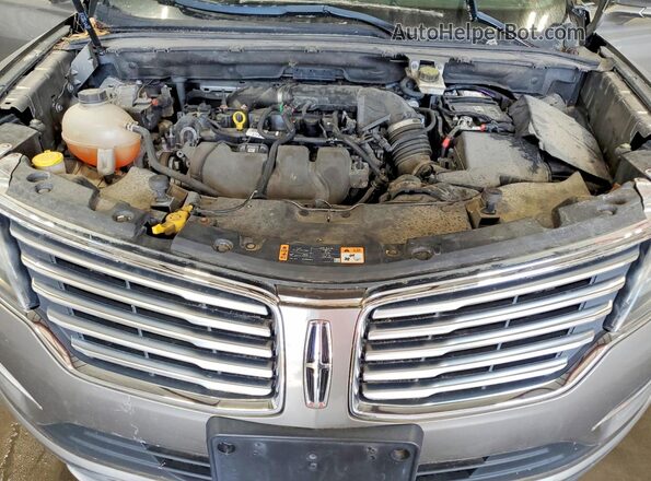 5LMCJ1D90HUL40268 2017 LINCOLN MKC Gold Vista del compartimento del motor